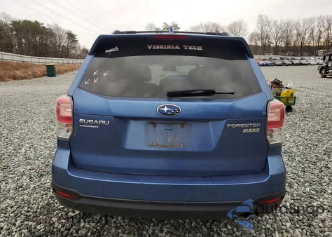 2017 Subaru Forester 2.5I Premium z USA, uszkodzony, nr VIN JF2SJAEC6HH564975